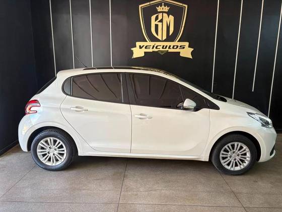 PEUGEOT 208 1.6 ALLURE 16V FLEX 4P AUTOMÁTICO PEUGEOT 208 1.6 ALLURE 16V FLEX 4P AUTOMÁTICO
